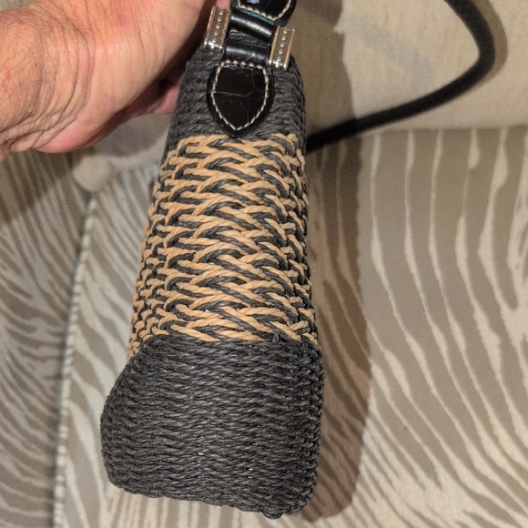 Brighton Black and Tan Woven Handbag With Hang Tag - Picture 8 of 12